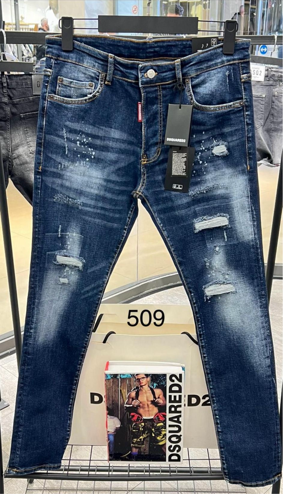 Dsquared2 509
