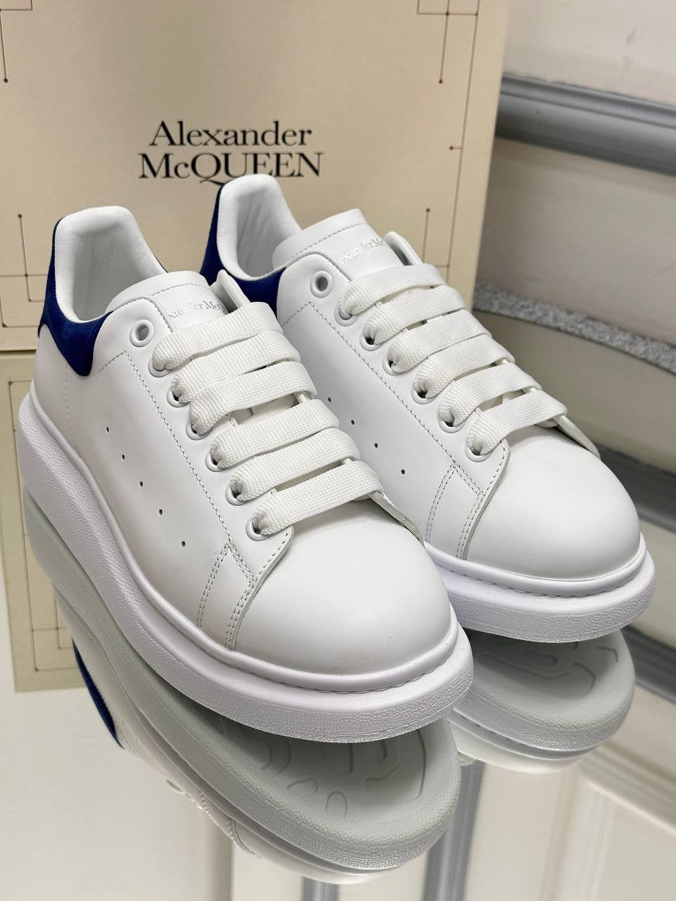 Alexander McQueen outlet