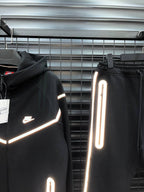 Nike Tech Fleece "reflective"