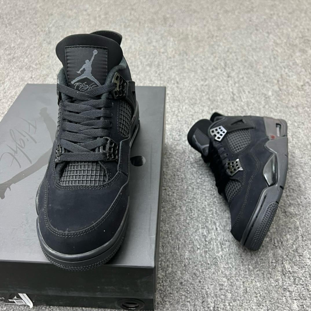 Air Jordan 4 "Retro Black Cat"