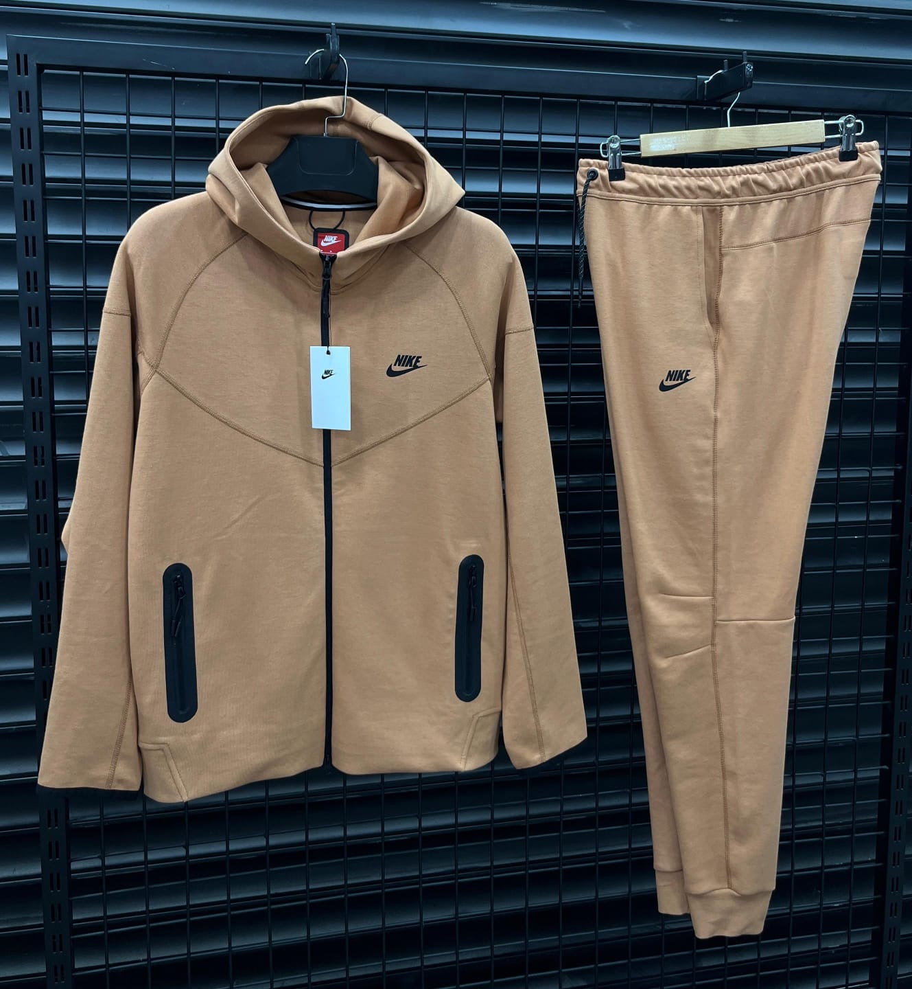 Nike tech fleece