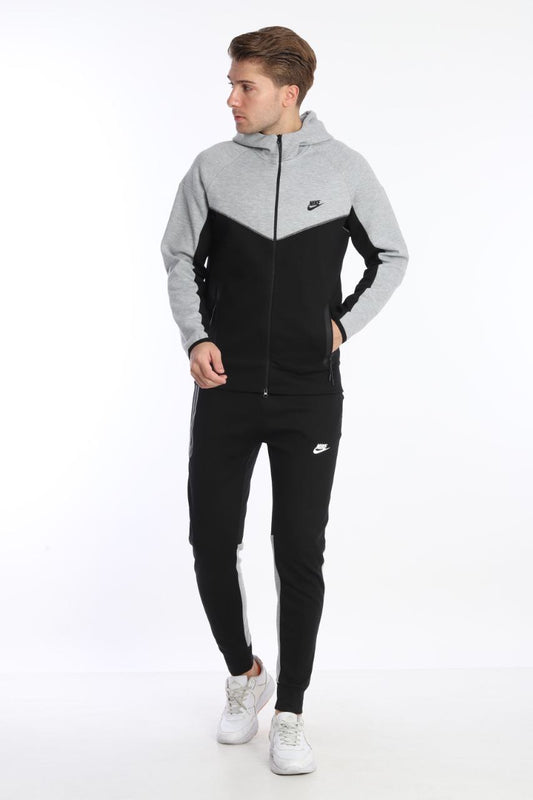 Nike Tech Fleece