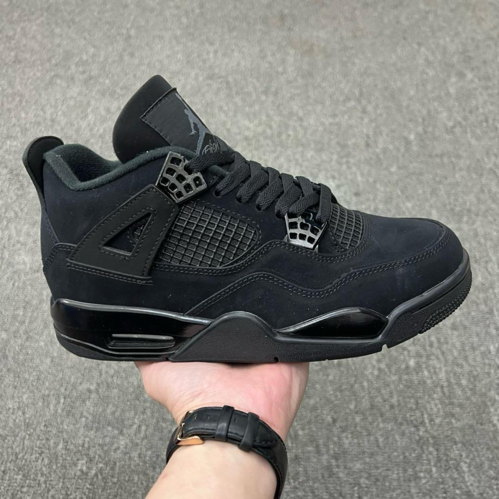 Air Jordan 4 "Retro Black Cat"