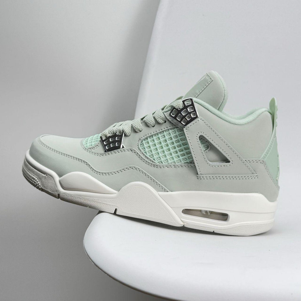 Air Jordan 4 "Retro Green"