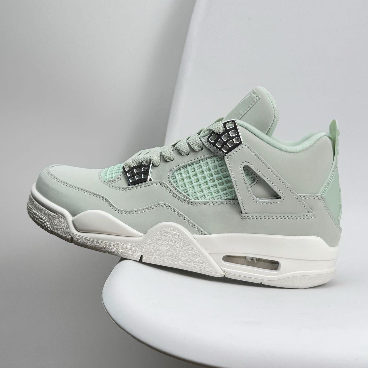 Air Jordan 4 "Retro Green"