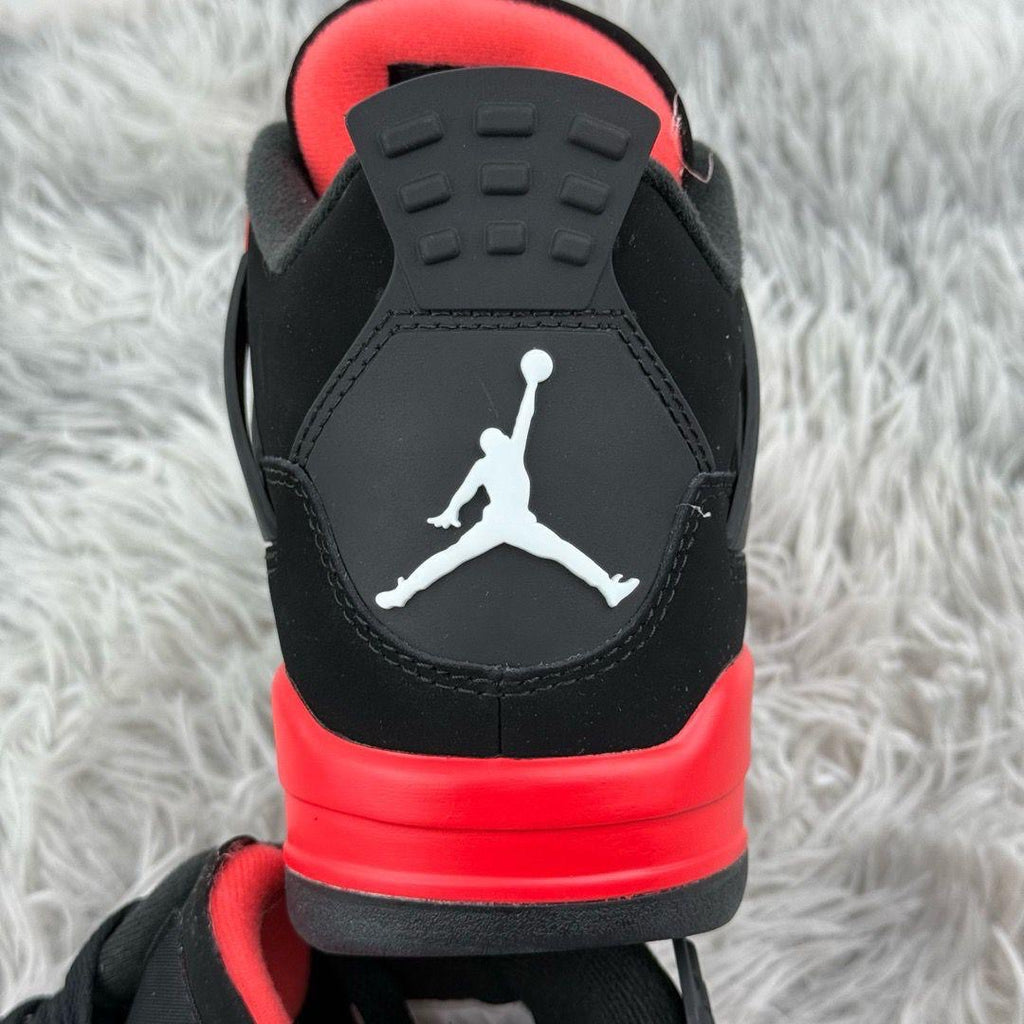 Air Jordan 4 "Retro Red Thunder"