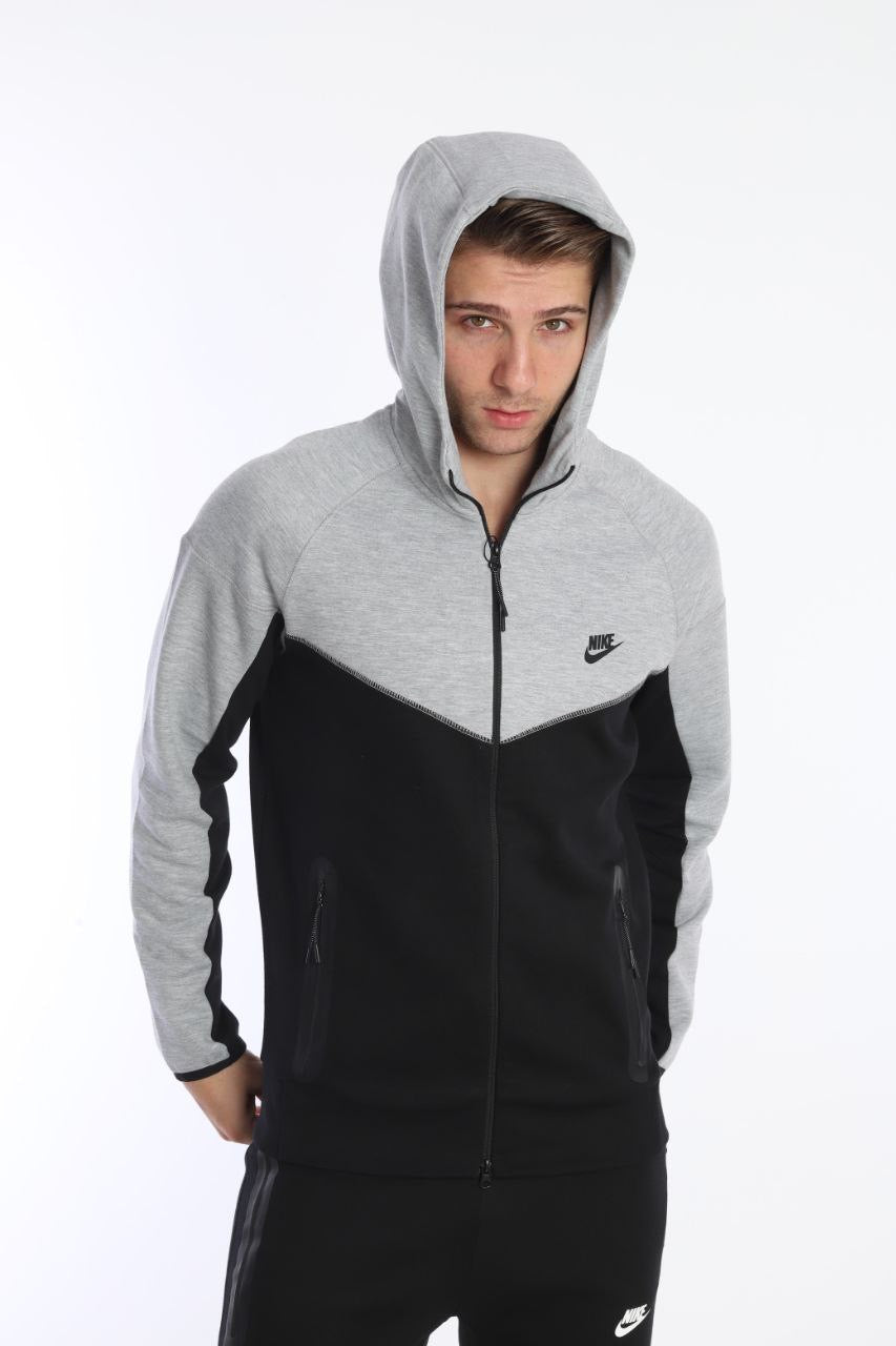 Nike Tech Fleece