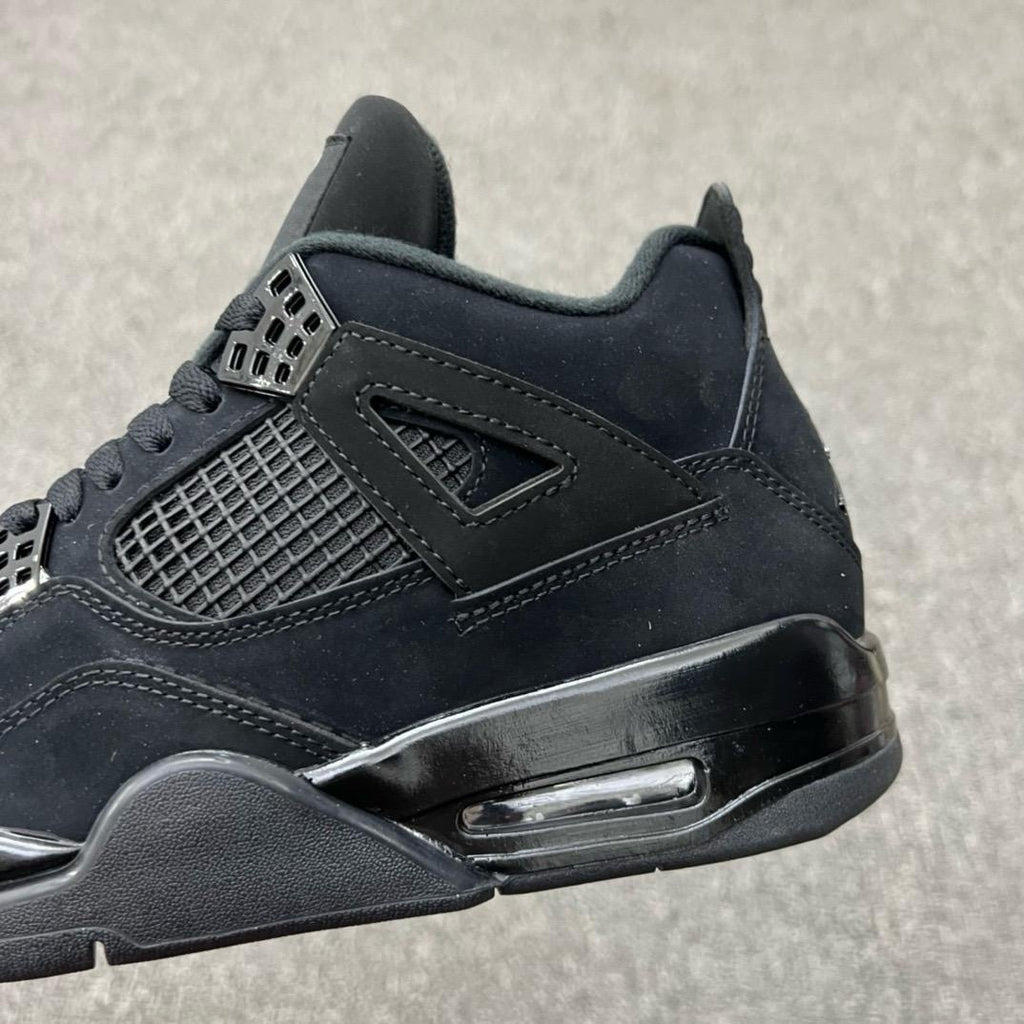 Air Jordan 4 "Retro Black Cat"