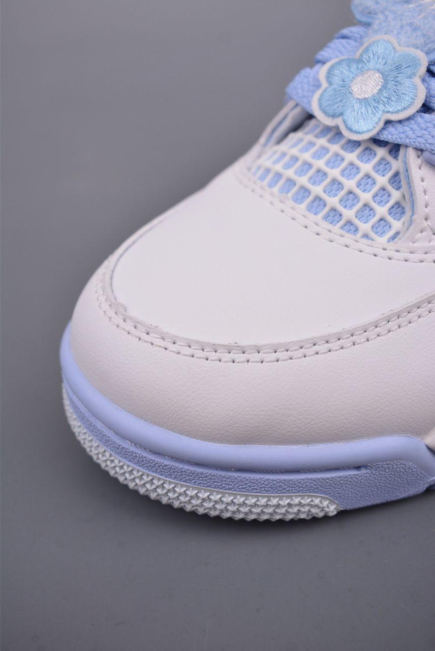 Air Jordan 4 Retro Aluminium