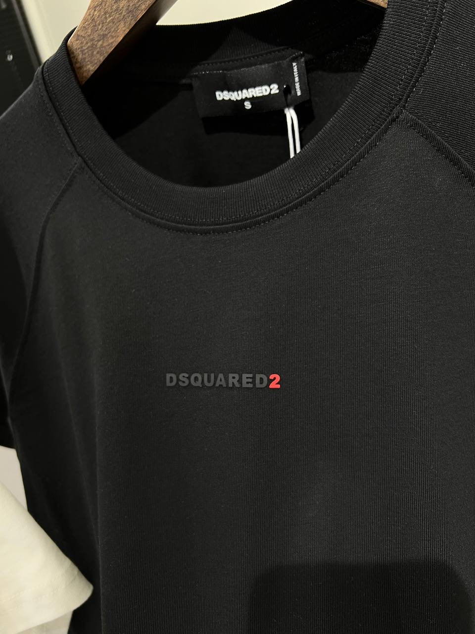 Dsquared2
