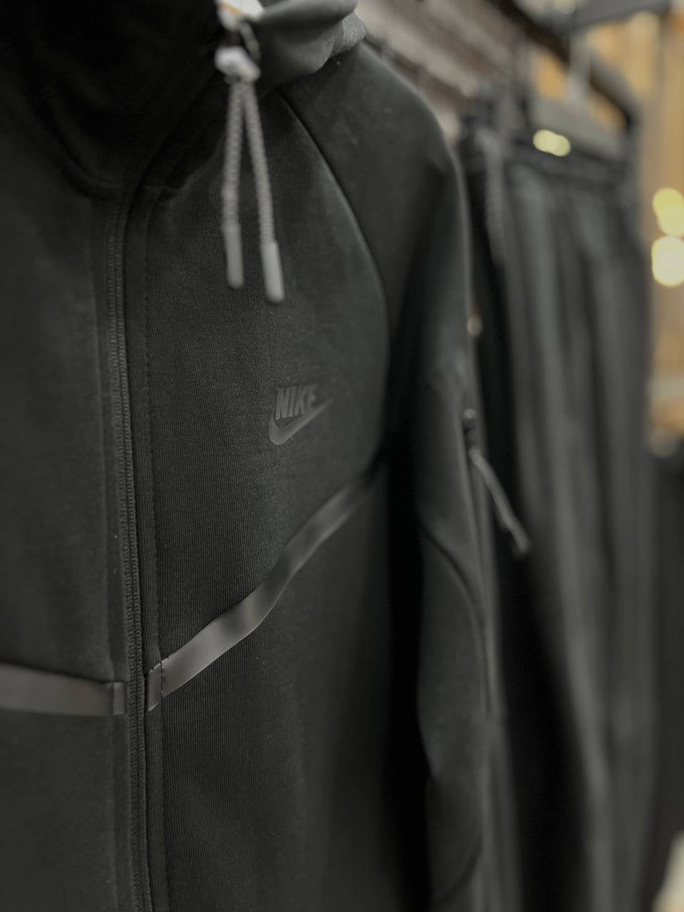 Nike Tech Fleece