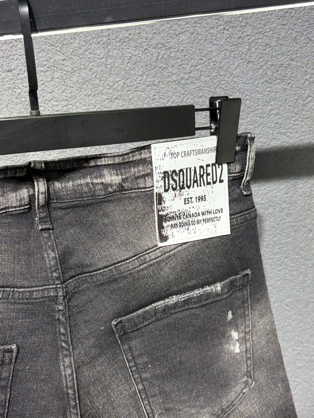 Dsquared2 763