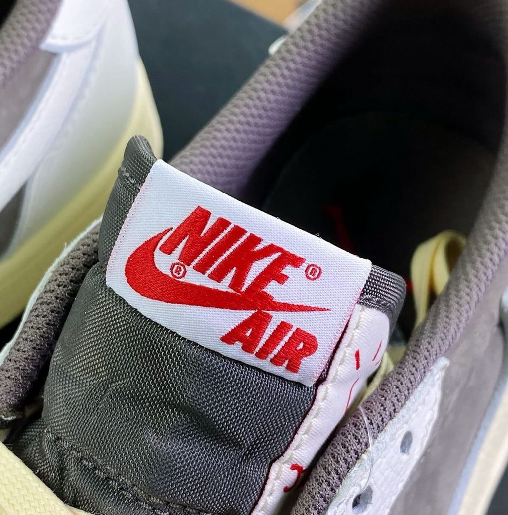 Jordan x Travis Scott light mocha