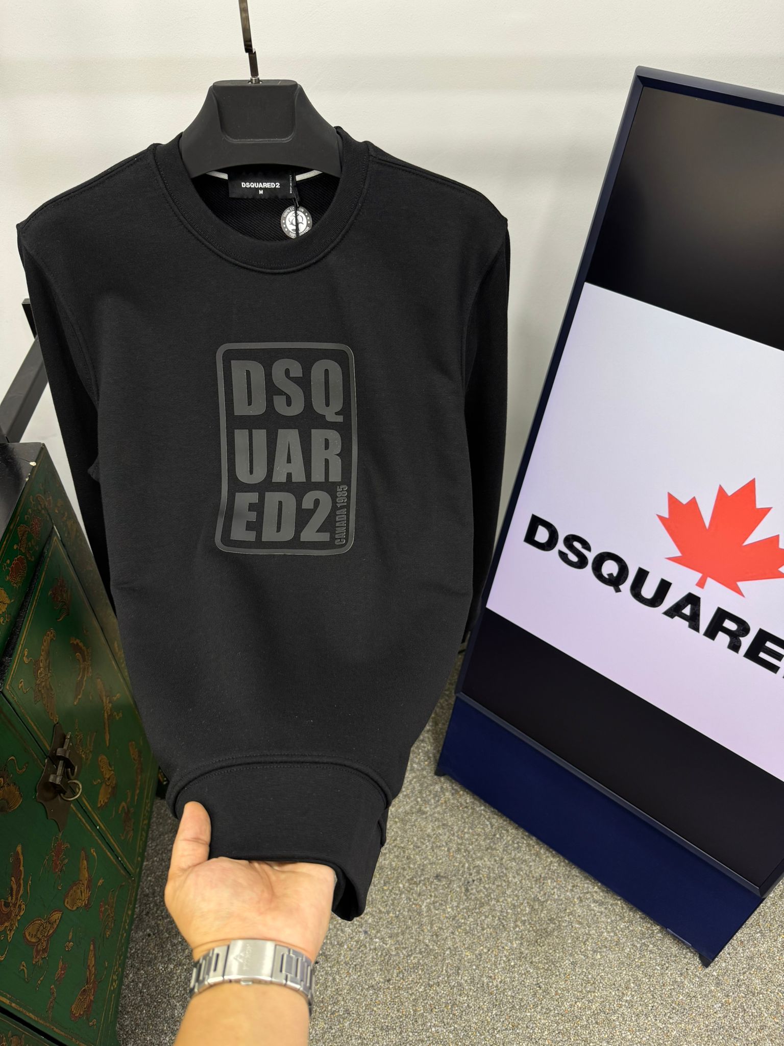 Dsquared2
