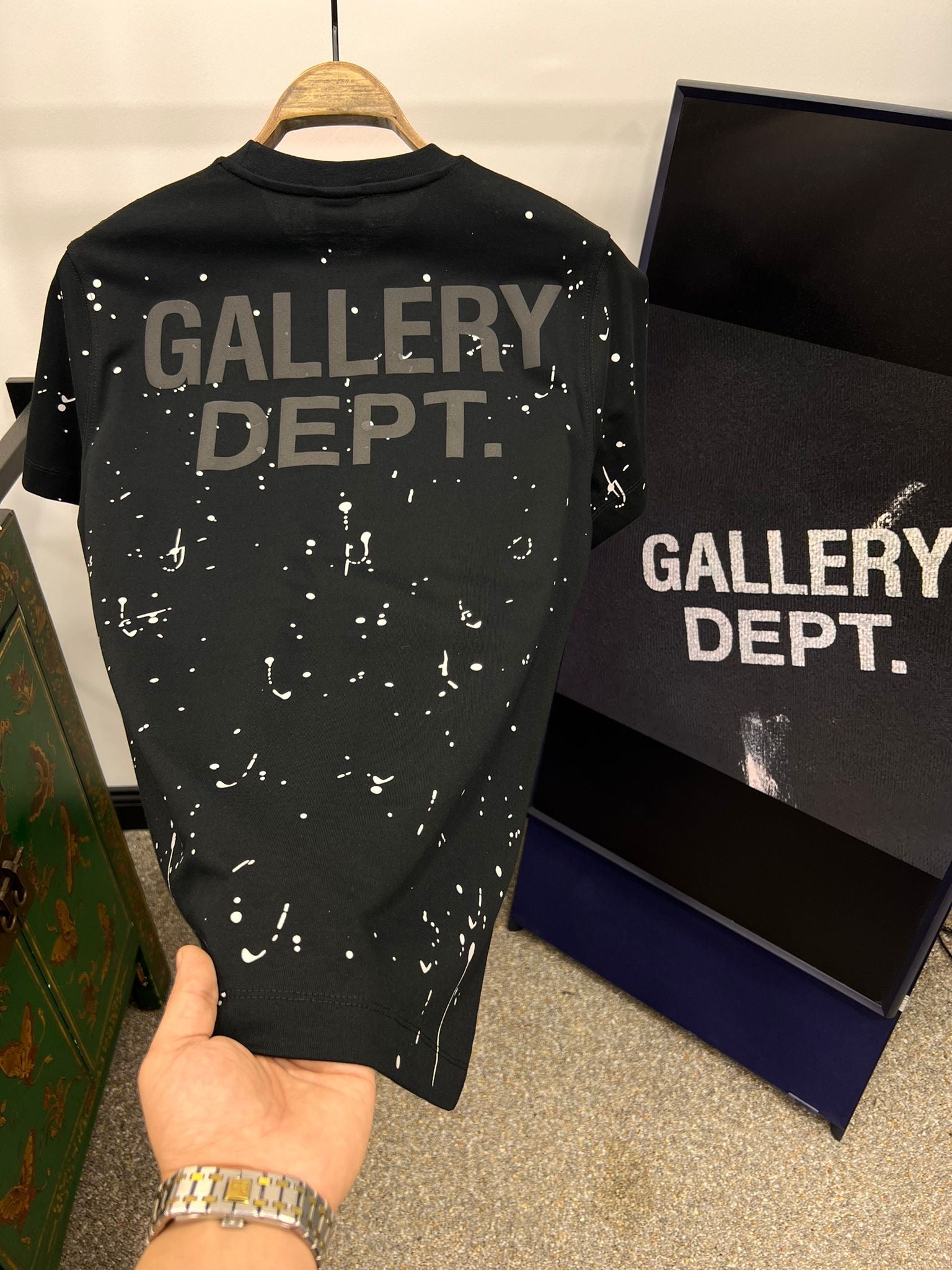 Gallery dept
