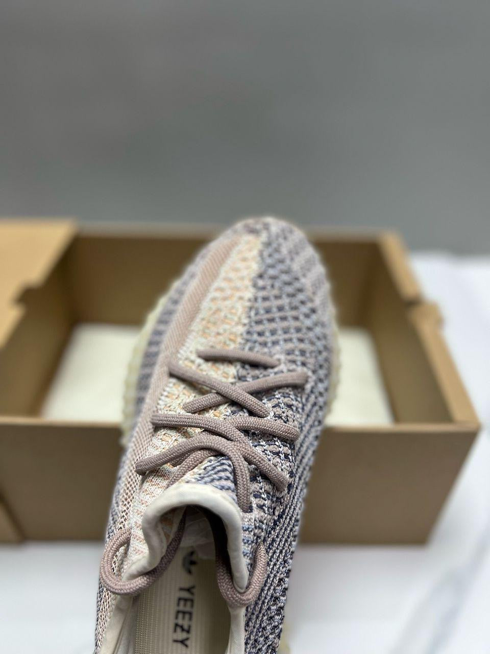 Yeezy Boost 350 V2 "ASH PEARL"