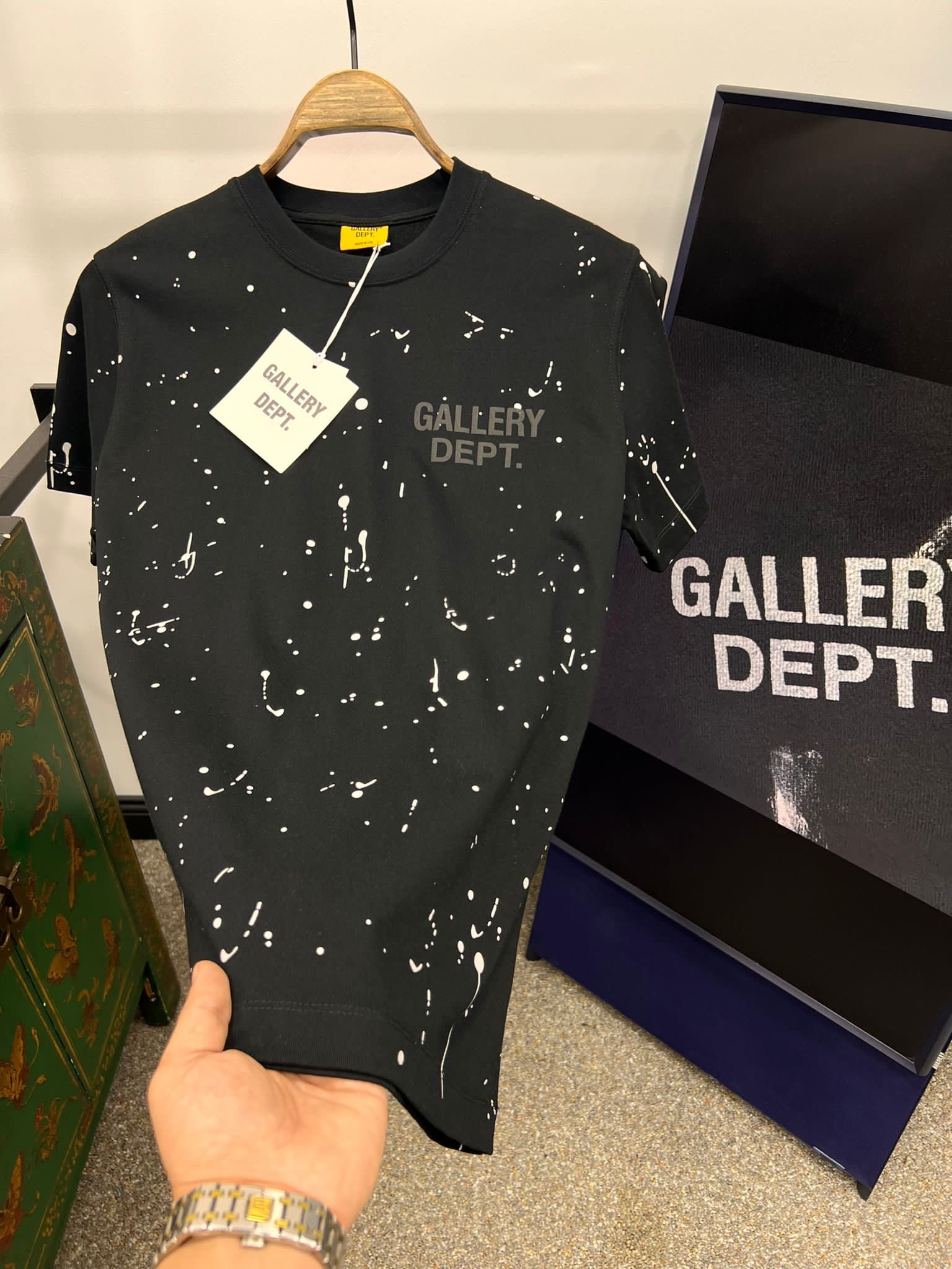 Gallery dept