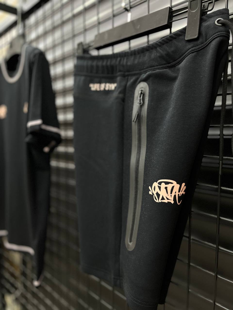 Nike x Syna