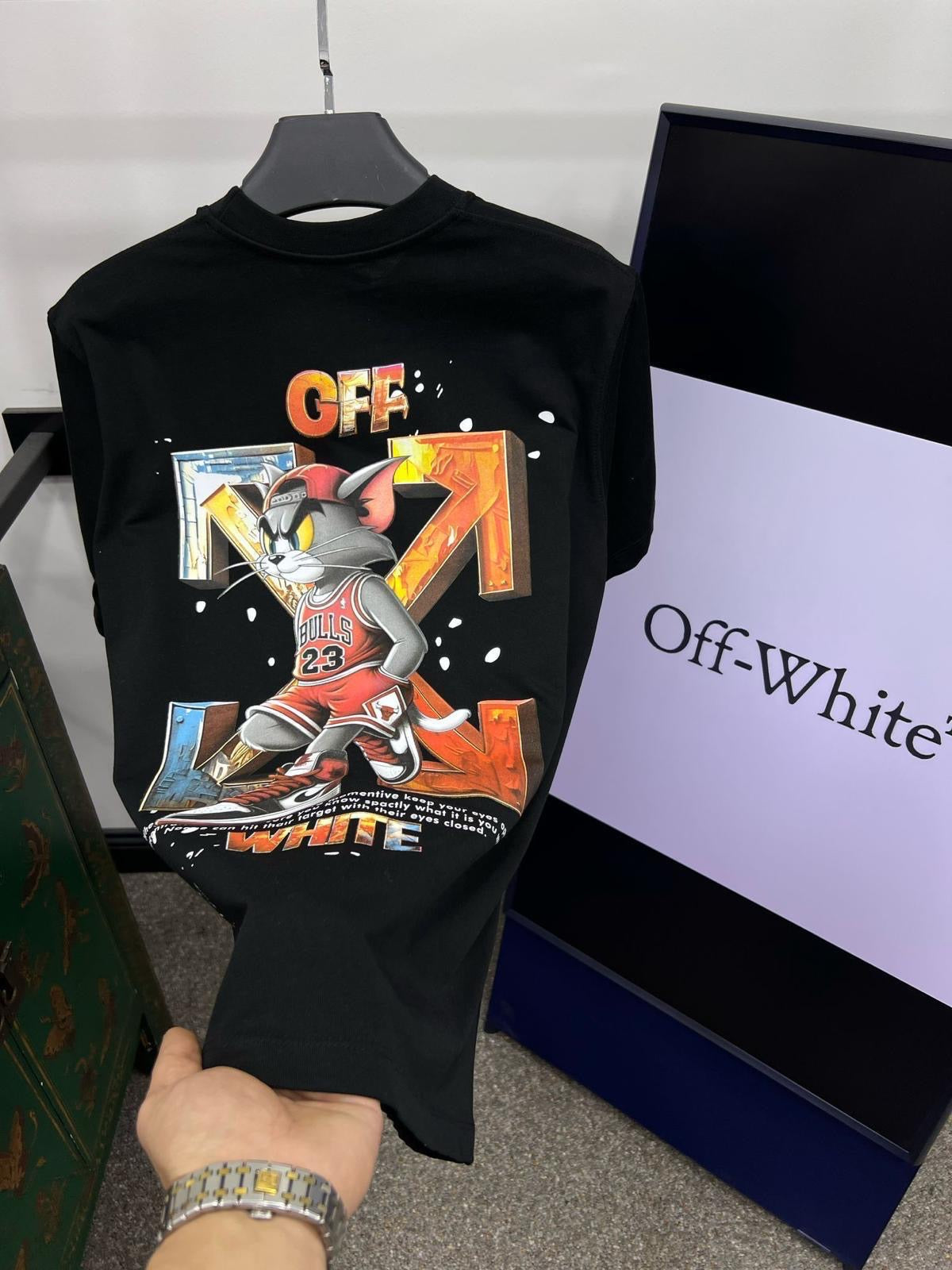 Off White