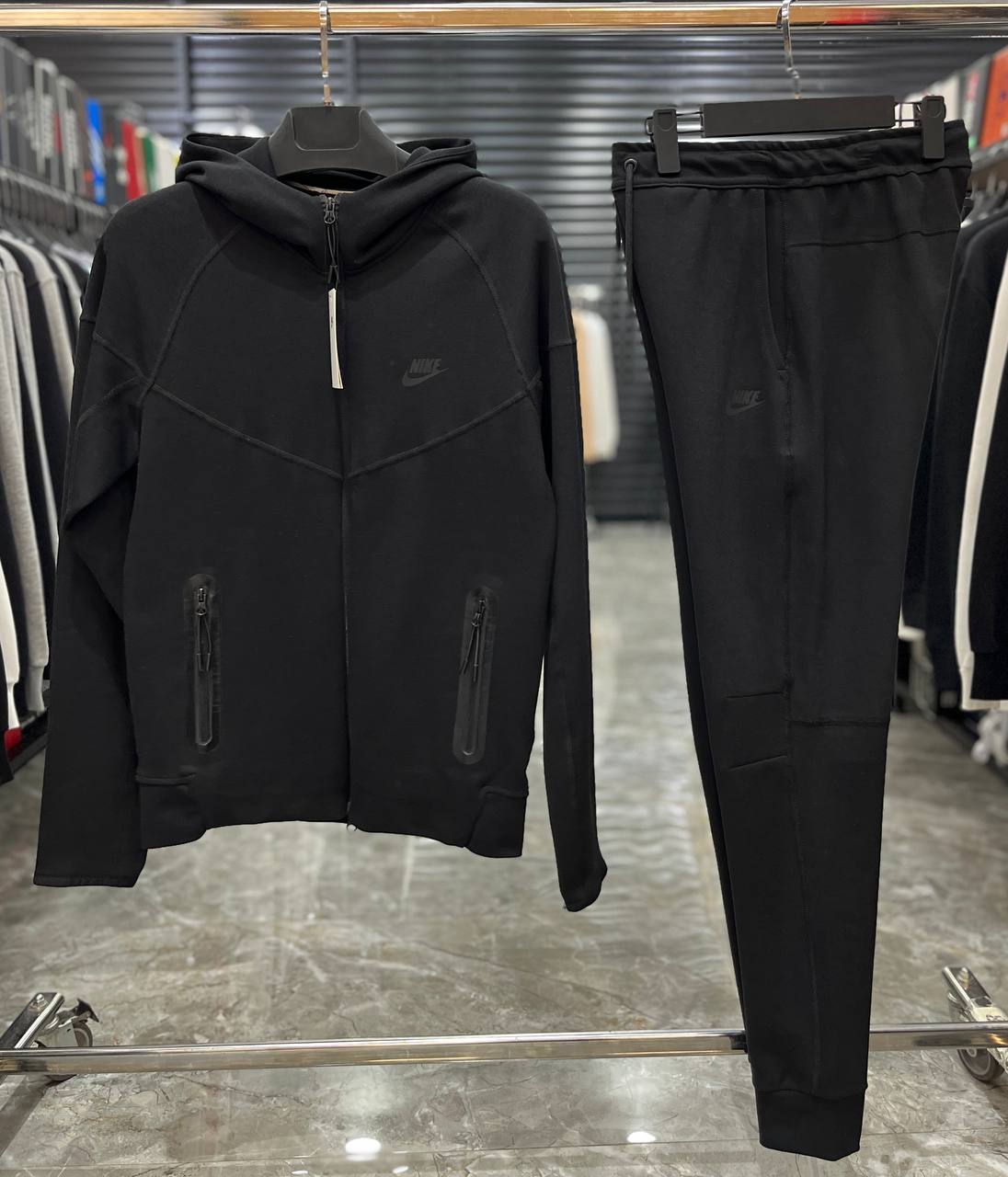 Nike tech fleece