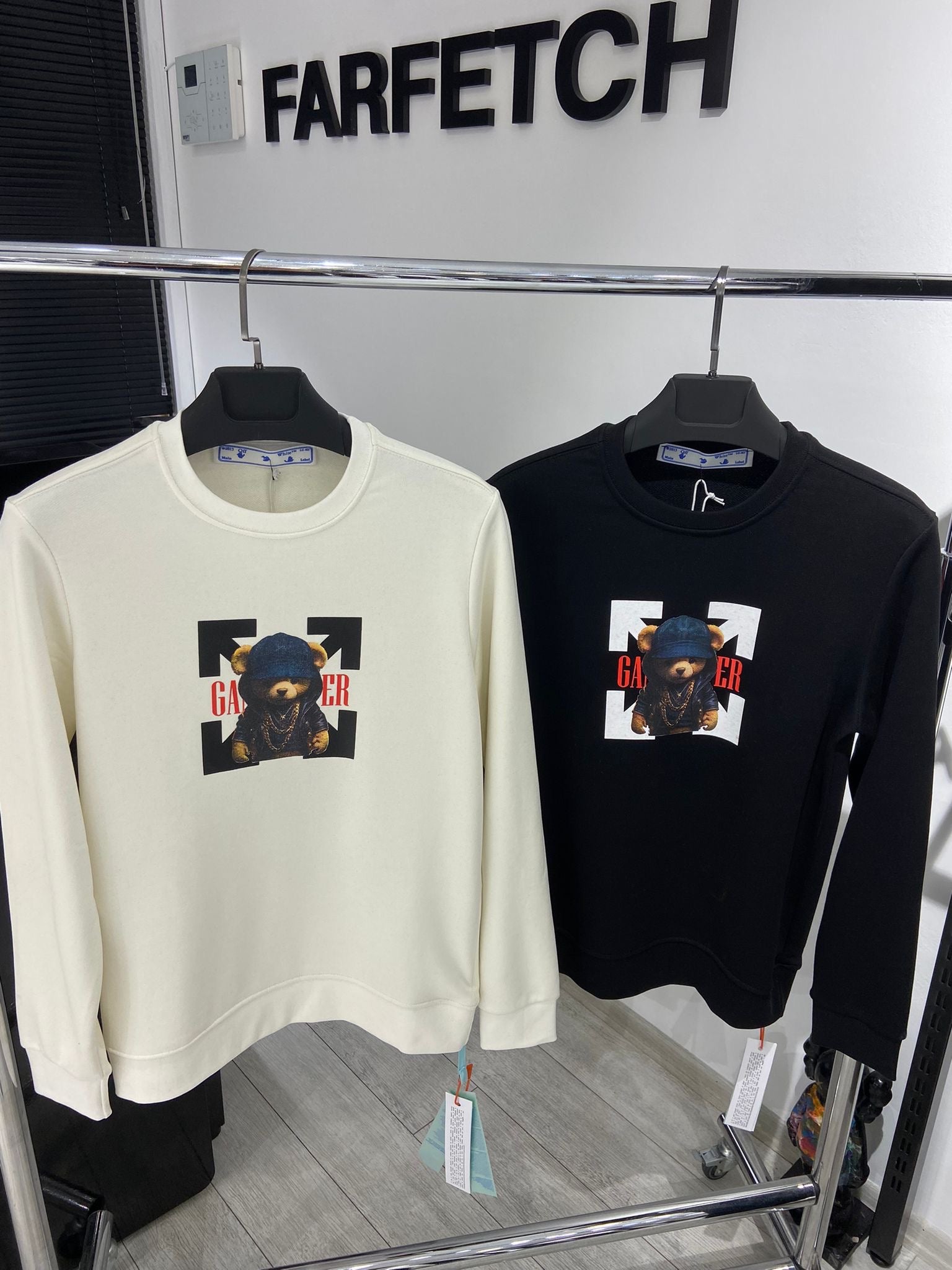 Off White
