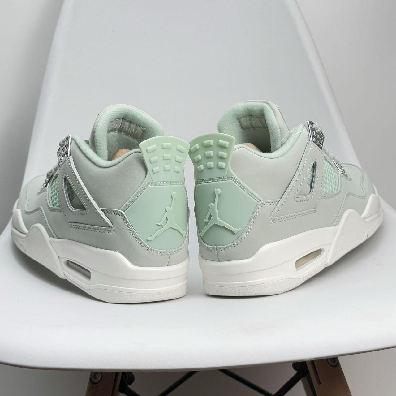 Air Jordan 4 "Retro Green"