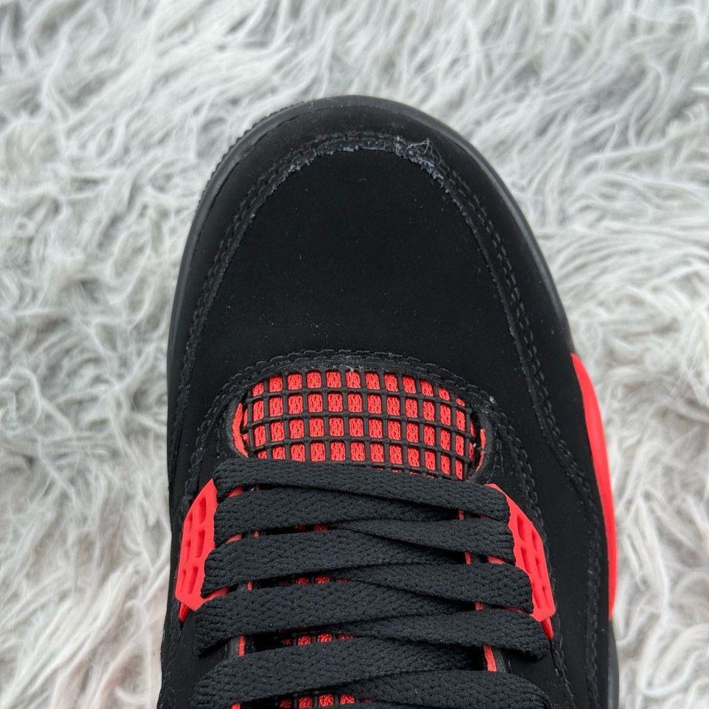 Air Jordan 4 "Retro Red Thunder"