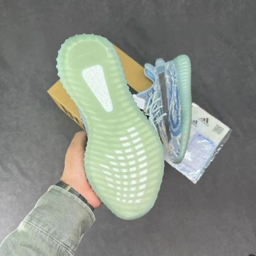 Yeezy Boost 350 “Frost blue”