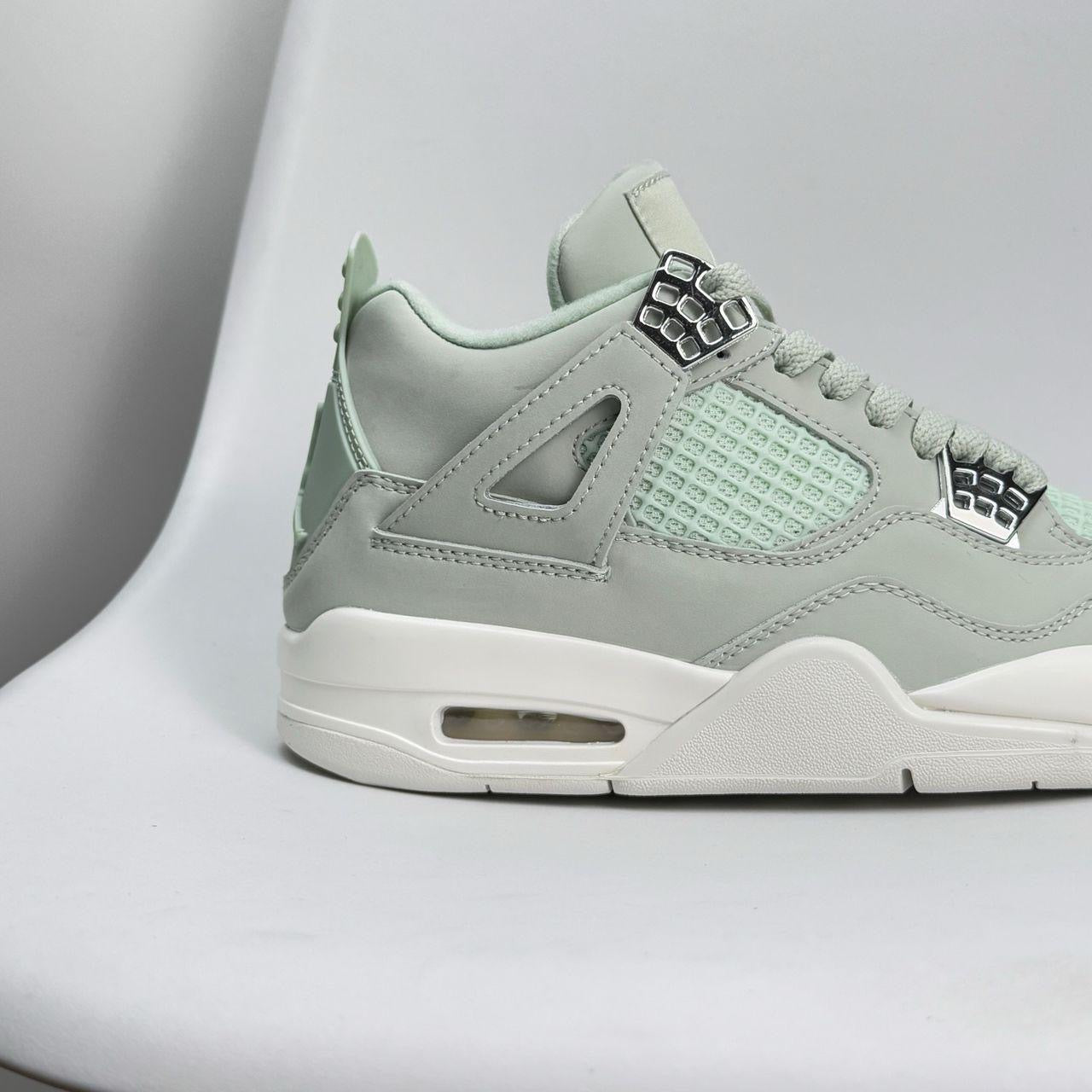 Air Jordan 4 "Retro Green"