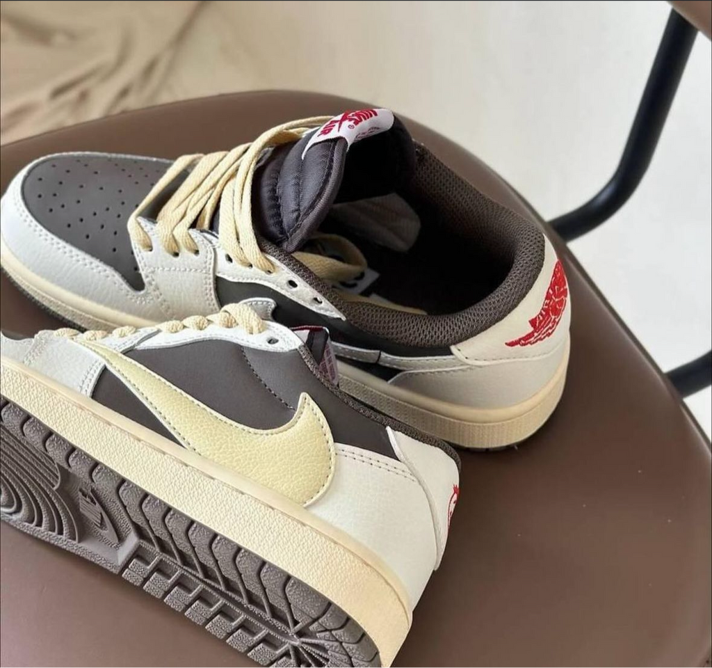 Jordan x Travis Scott light mocha