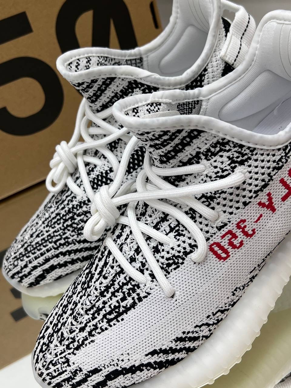 Yeezy boost 350 “Zebra”