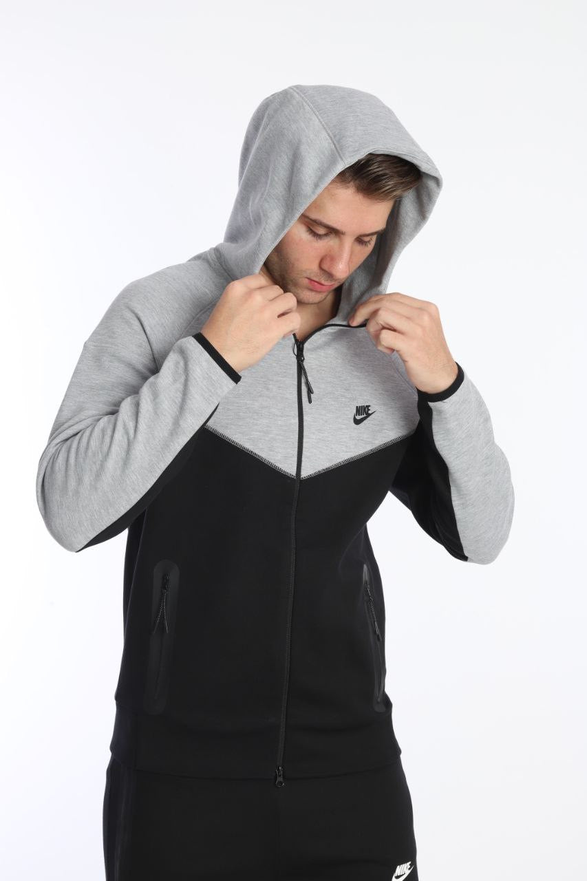 Nike Tech Fleece