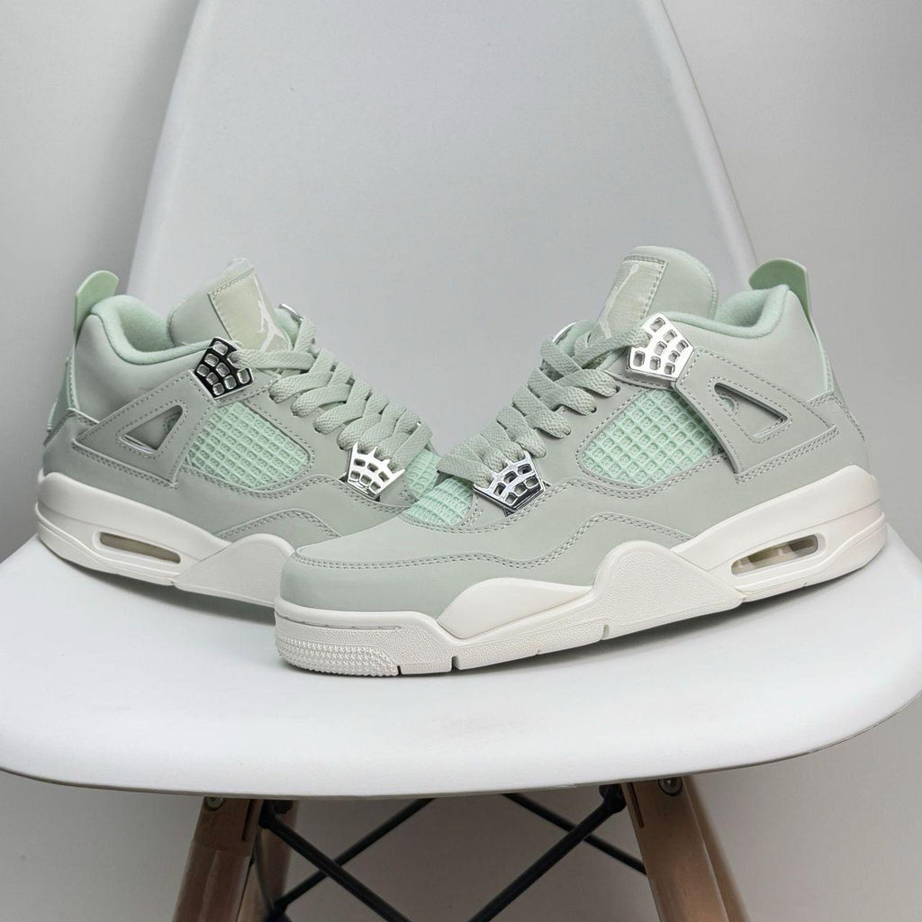 Air Jordan 4 "Retro Green"