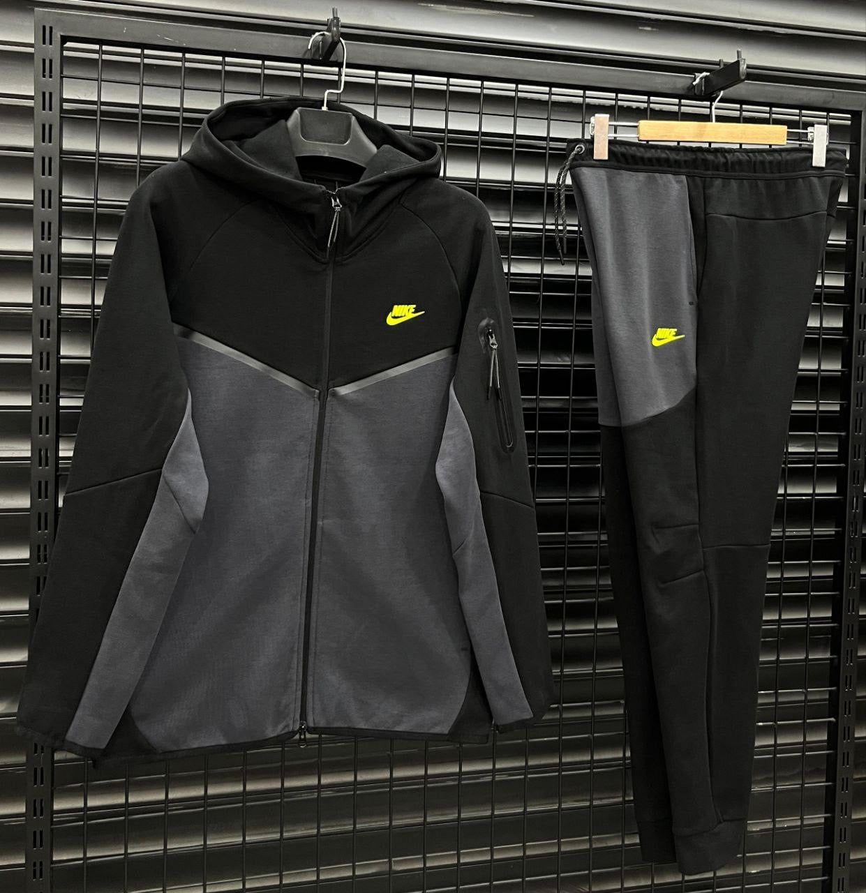 Nike Tech Fleece