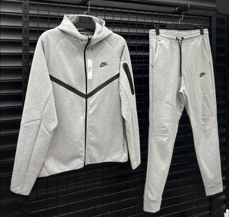 Nike Tech Fleece
